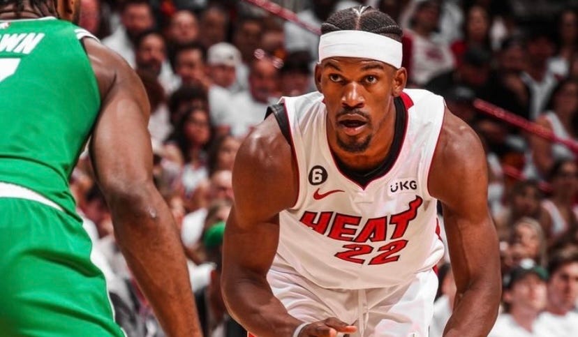 Jimmy Butler se convierte en un héroe en la historia de Miami Heat